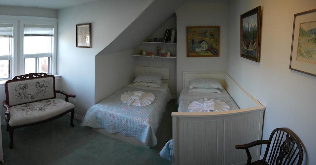 تورونتو Rose Garden Bed And Breakfast المظهر الخارجي الصورة