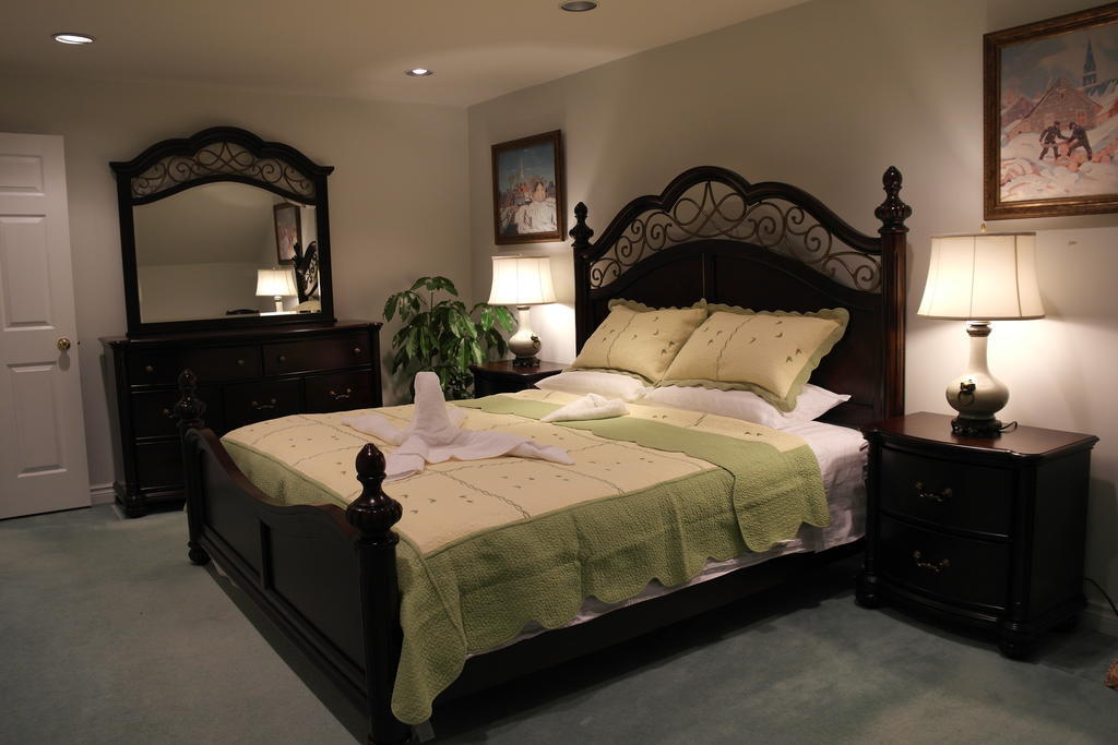 تورونتو Rose Garden Bed And Breakfast الغرفة الصورة